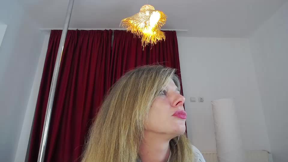 poker_facee_ Live Sex December 15, 2025