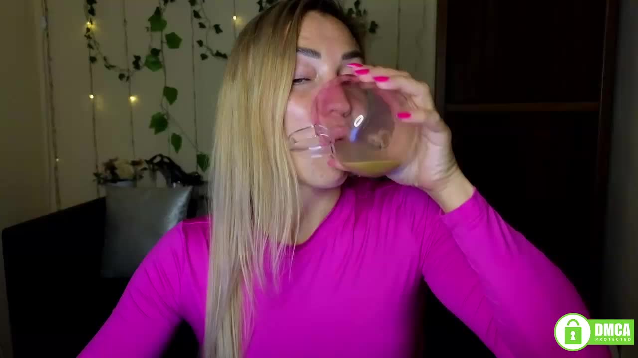 Jullyblondkiss Live Sex December 14, 2025