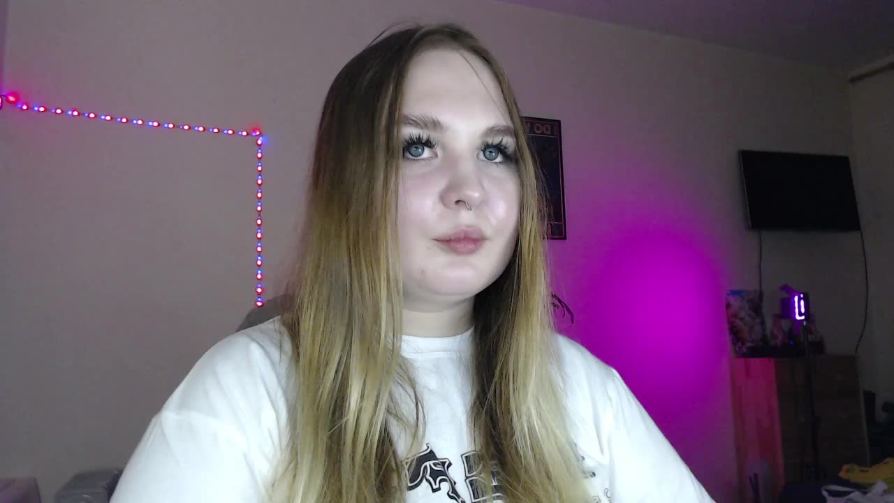 Greeenfriends6969 Live Sex December 13, 2025