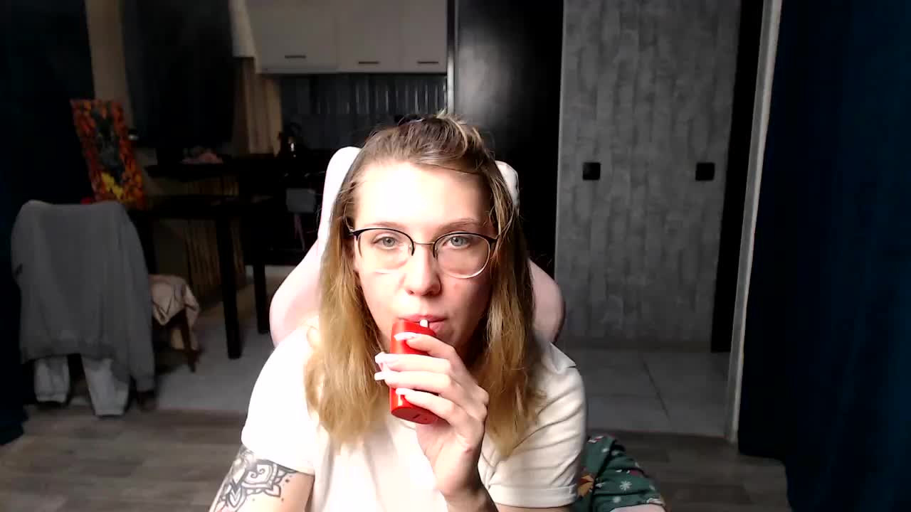 Regimasmile Live Sex December 14, 2025