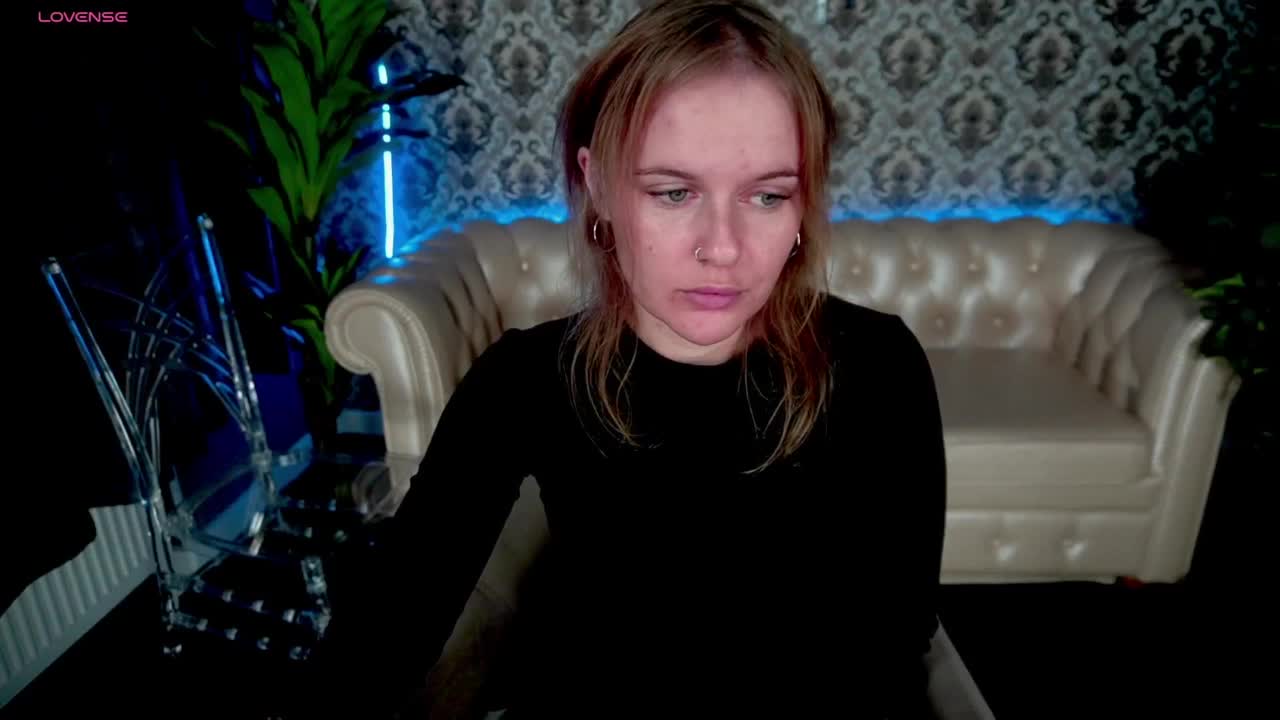 MaribelRiver Live Sex December 17, 2025