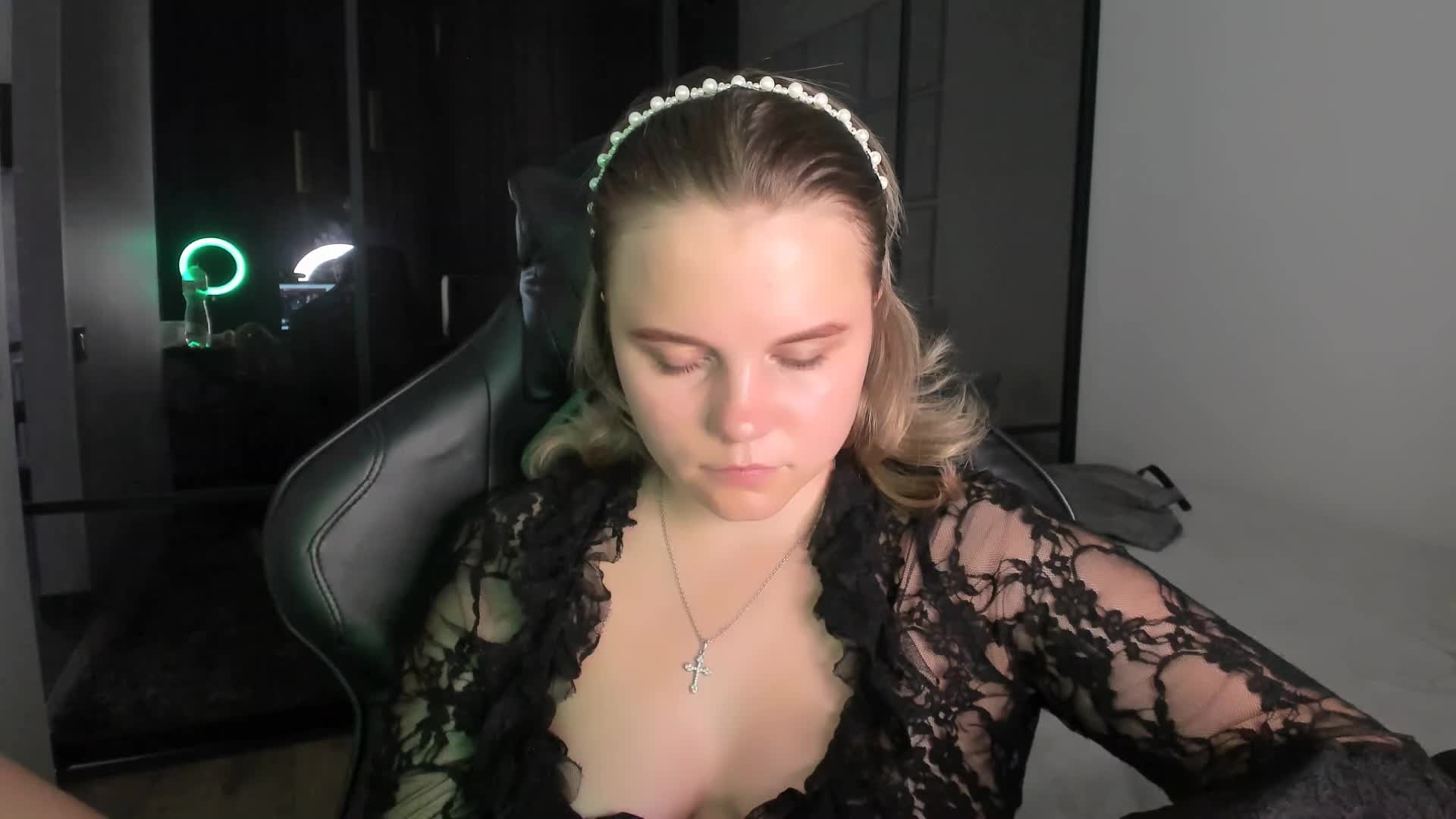 WebSamkaa Live Sex December 13, 2025