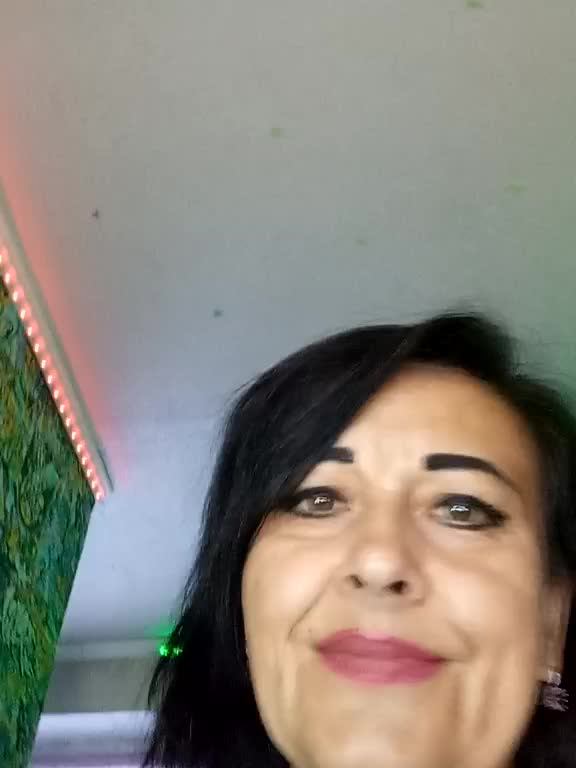 Lina-a-13 Live Sex December 14, 2025