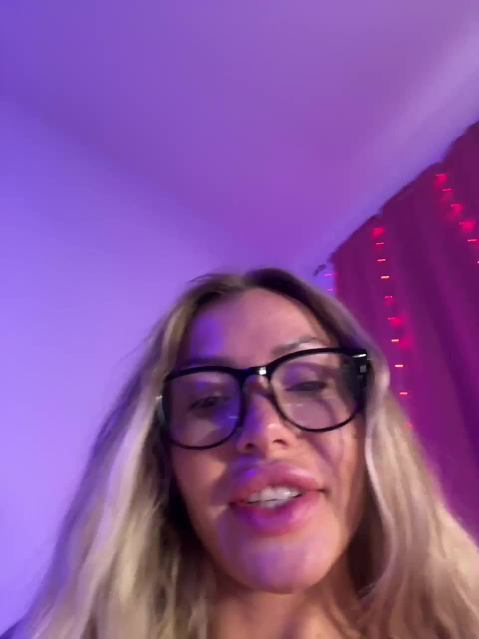 WILD-ANGEL777 Live Sex December 17, 2025