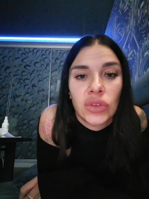 deva_maria Live Sex December 17, 2025