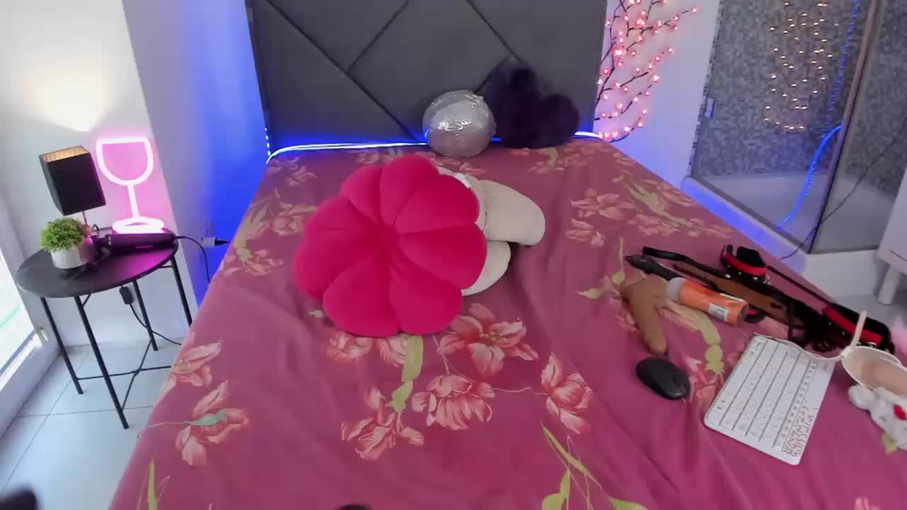 CassieEvans Live Sex December 17, 2025