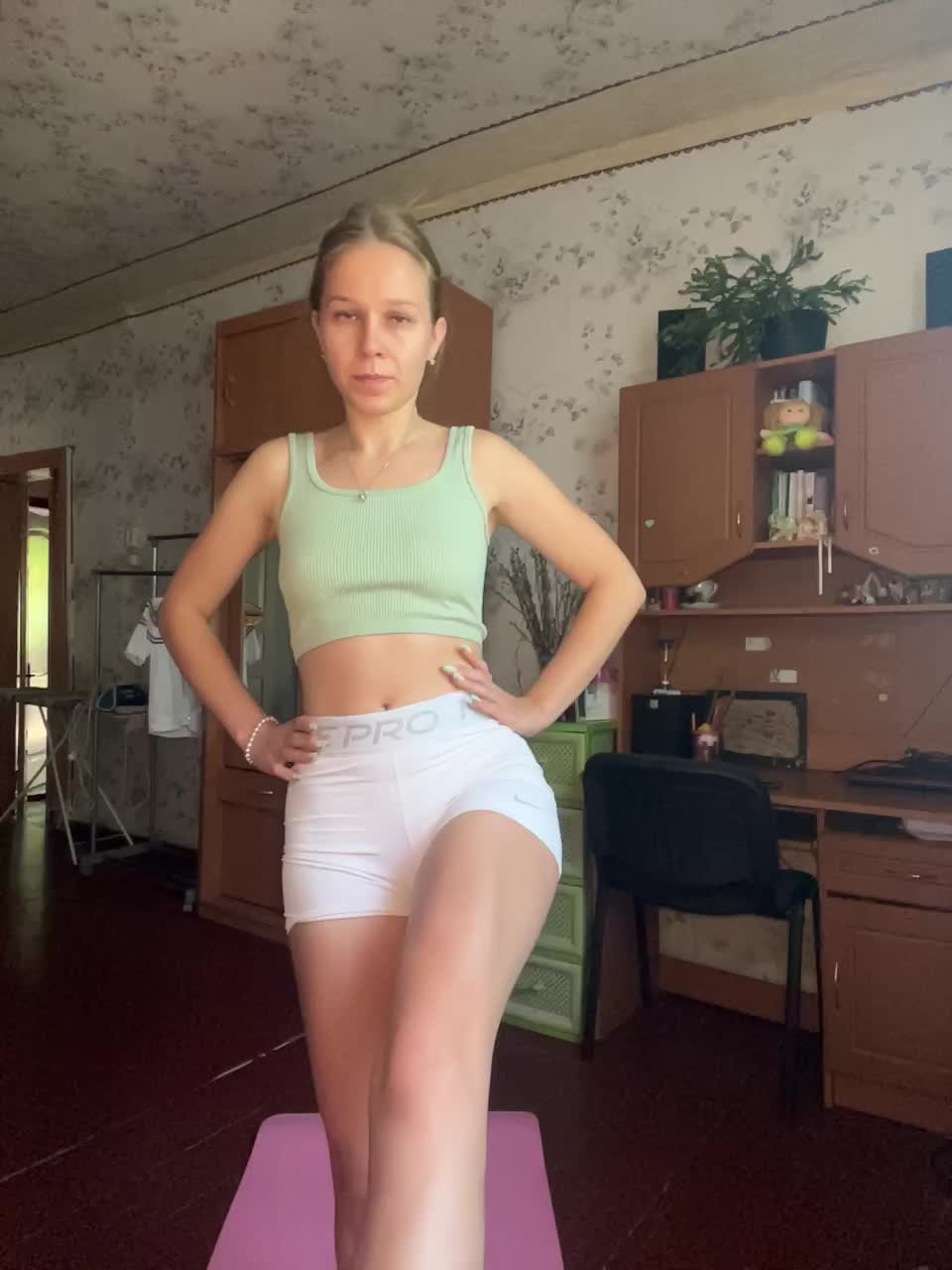 Milana22a Live Sex December 14, 2025