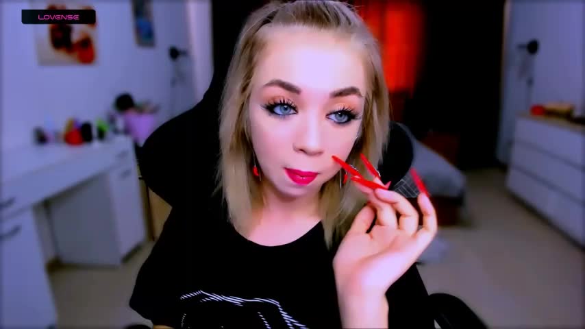 littleSiyfairy Live Sex December 13, 2025