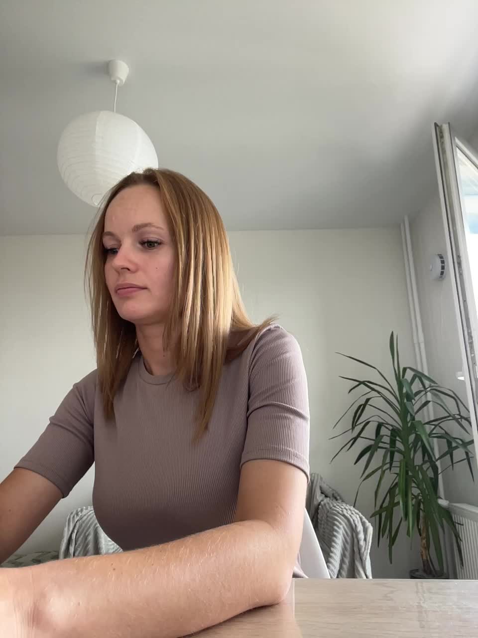 KaterinaFerrari Live Sex December 13, 2025