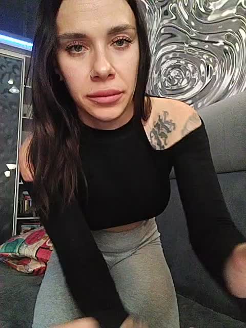 deva_maria Live Sex December 17, 2025