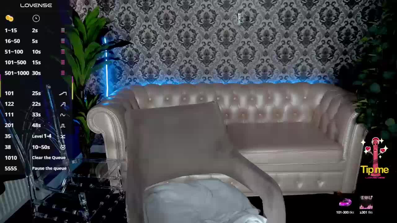 MaribelRiver Live Sex December 17, 2025