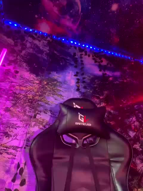 -Summer- Live Sex December 17, 2025