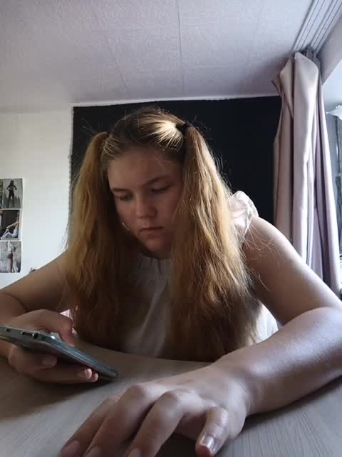 Kakdelaman Live Sex December 13, 2025