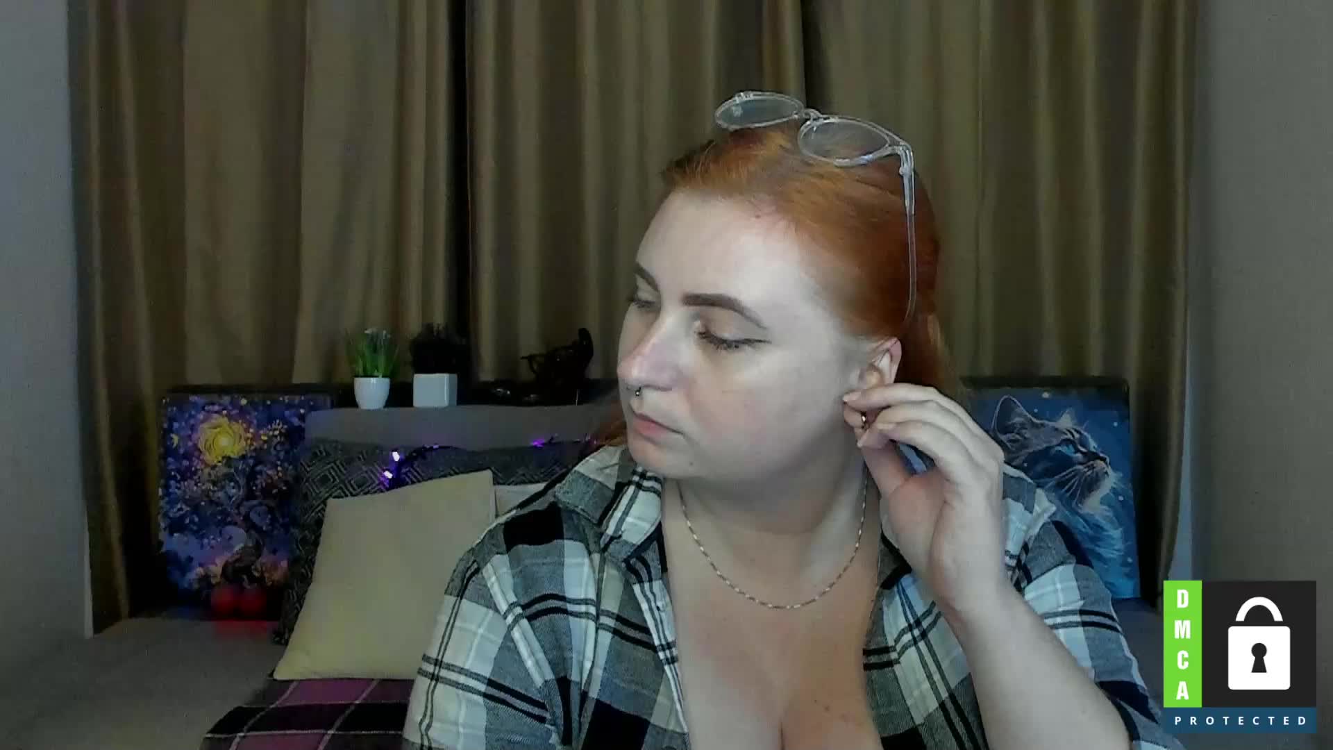 Aliciaredluv Live Sex December 17, 2025