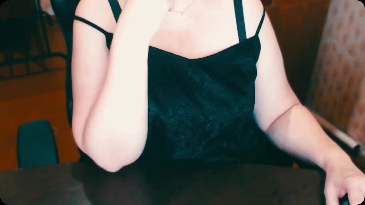 Alisa1917 Live Sex December 17, 2025