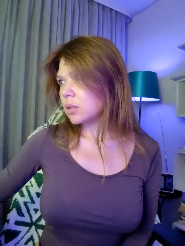 MyLittlegi Live Sex December 13, 2025