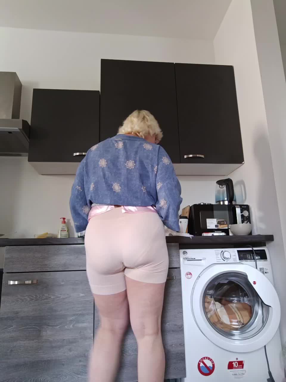 Vika211 Live Sex December 18, 2025