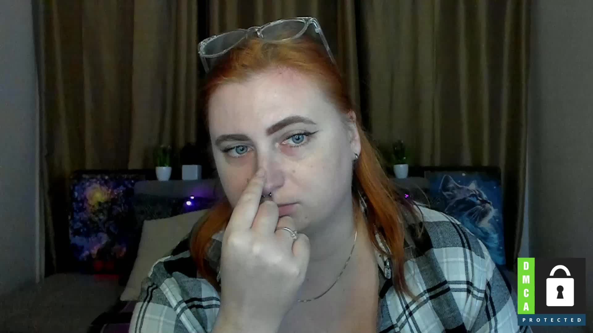 Aliciaredluv Live Sex December 17, 2025