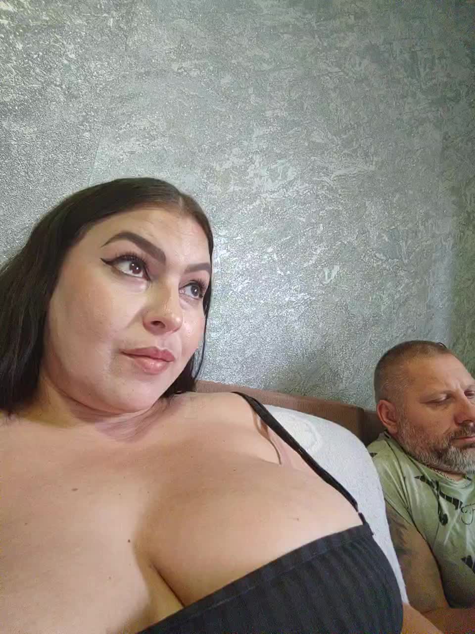 Cleopatra1990 Live Sex December 17, 2025