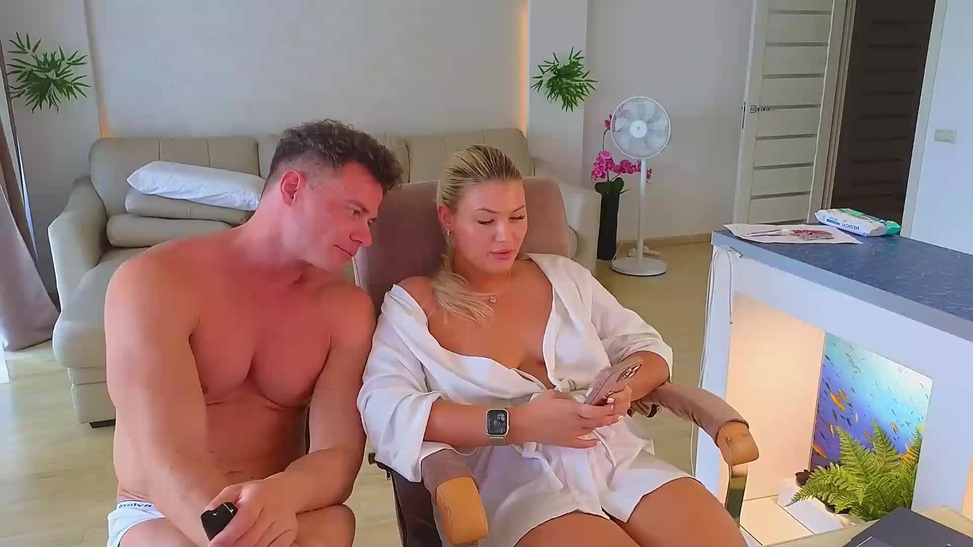 RabbitsCouple Live Sex September 9, 2025