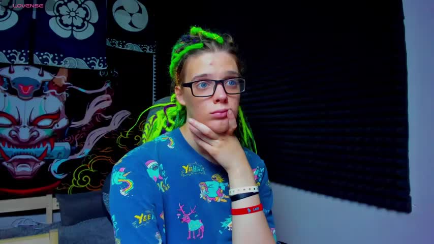 KIKI_Krash Live Sex December 13, 2025