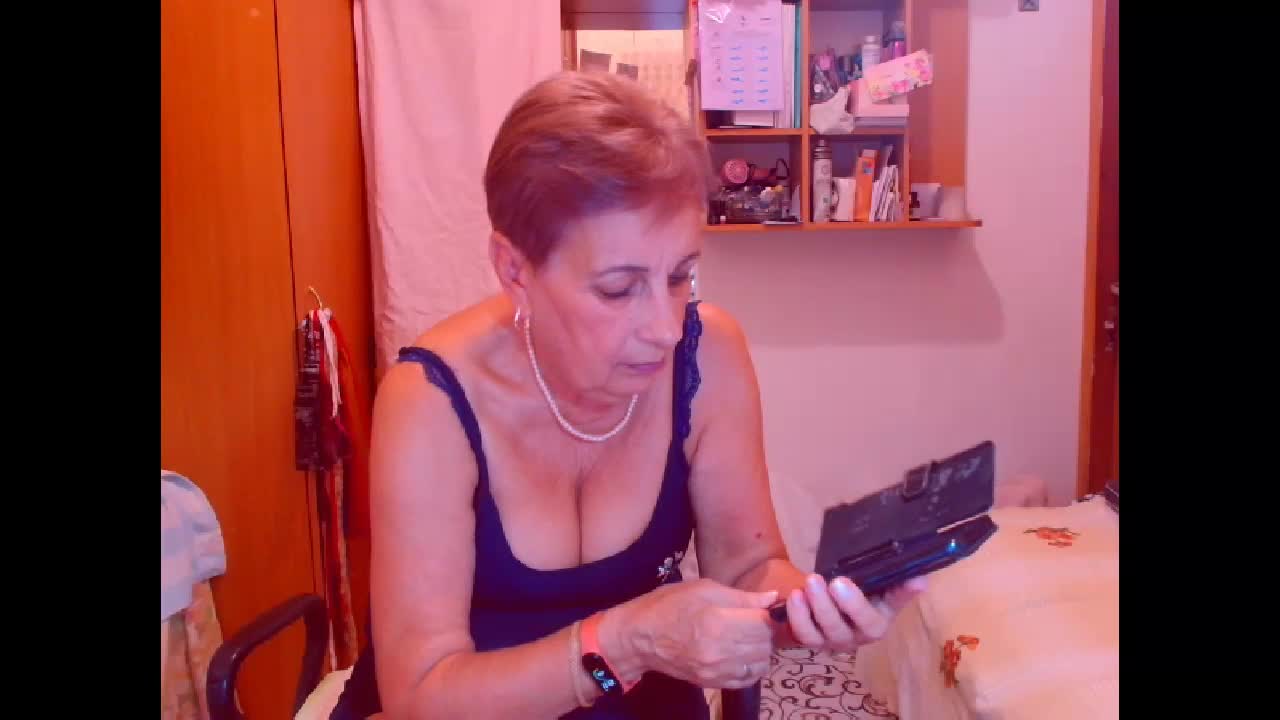 Victoria5643 Live Sex December 13, 2025