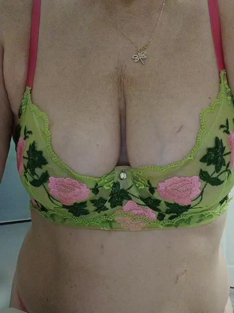 Tata42 Live Sex December 17, 2025