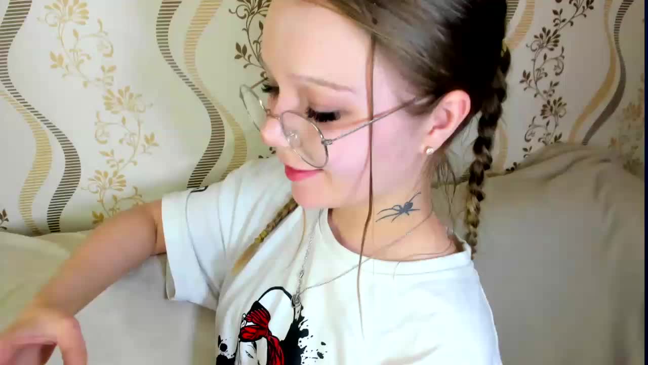 MelMooon Live Sex December 14, 2025