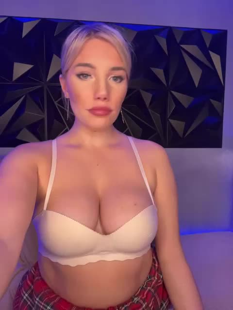 LYALAtop Live Sex December 14, 2025