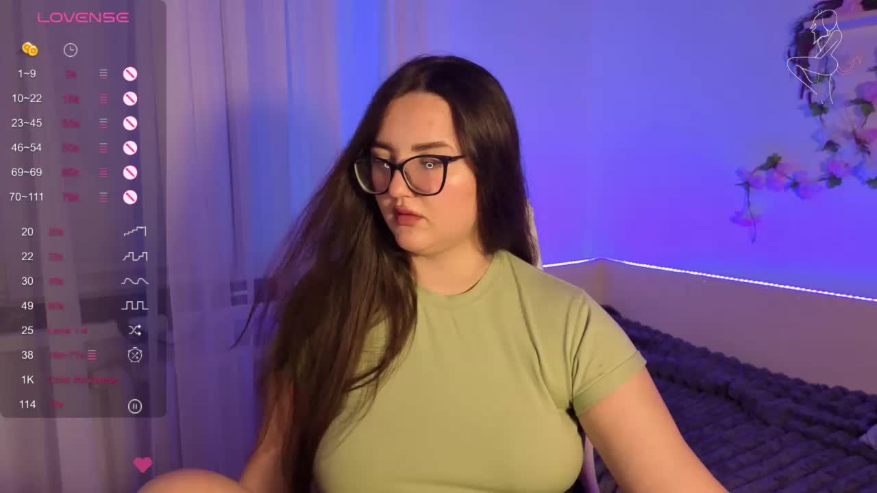 MiraSevan999 Live Sex December 14, 2025