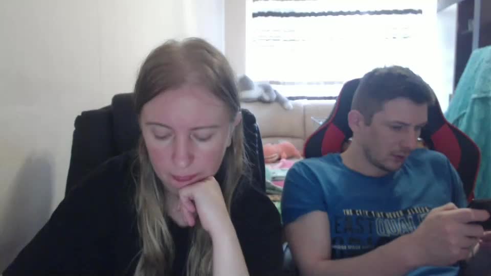 jenisandpeter Live Sex December 20, 2025