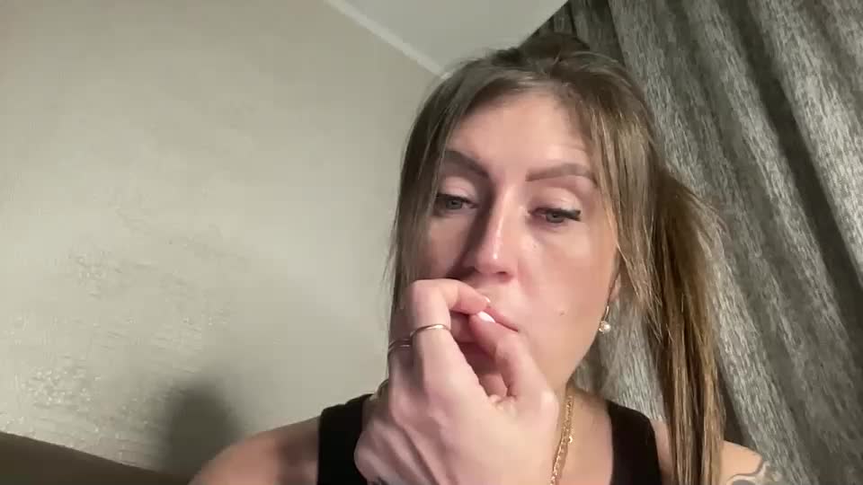 little_princess777 Live Sex December 14, 2025