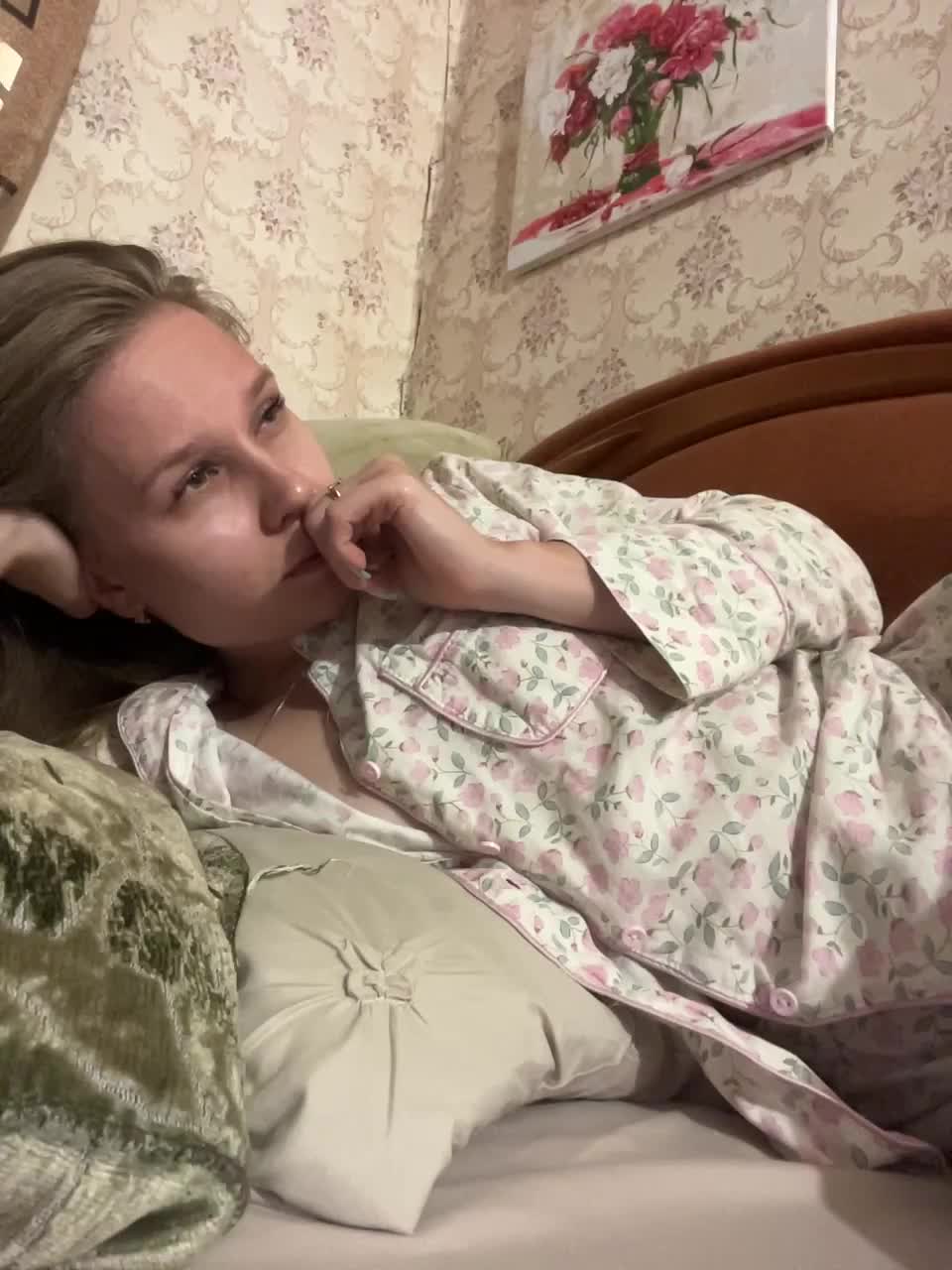 Milana22a Live Sex December 14, 2025