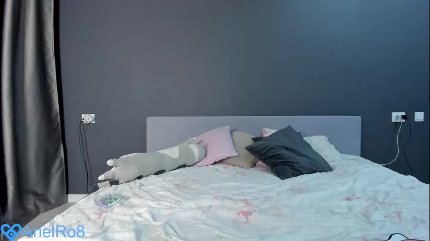 ariel_rouse Live Sex December 14, 2025