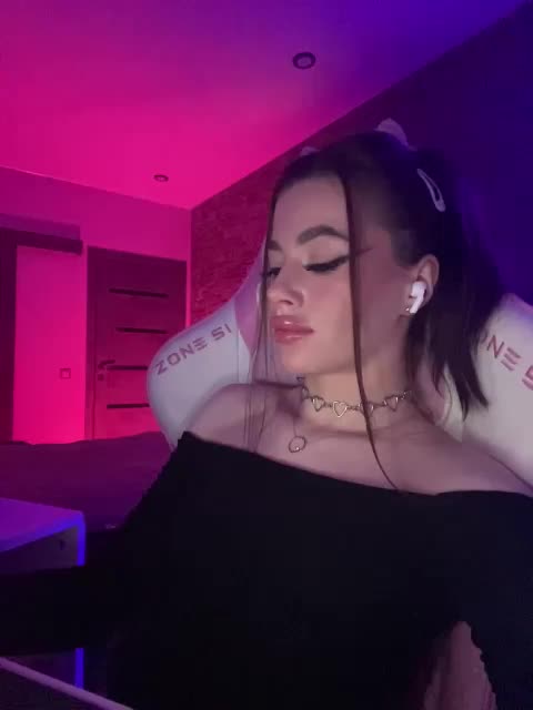 HotGirlEva Live Sex December 14, 2025