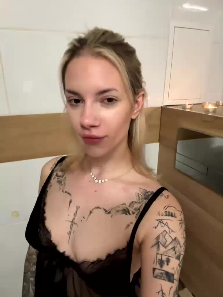 Millashaa Live Sex December 18, 2025