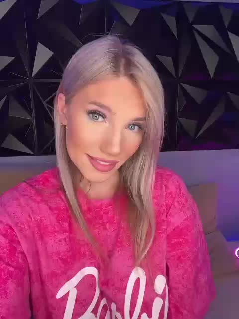 LYALAtop Live Sex December 14, 2025