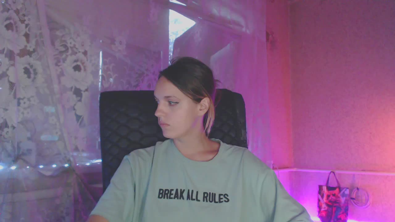 Babymuro4ka Live Sex December 17, 2025