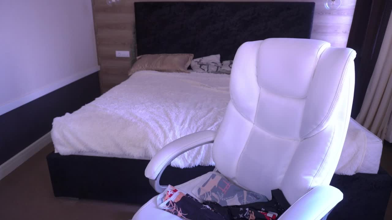 AmazonkaStarrr Live Sex December 17, 2025