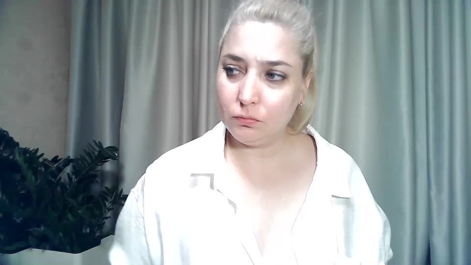 KickaIricka Live Sex December 14, 2025