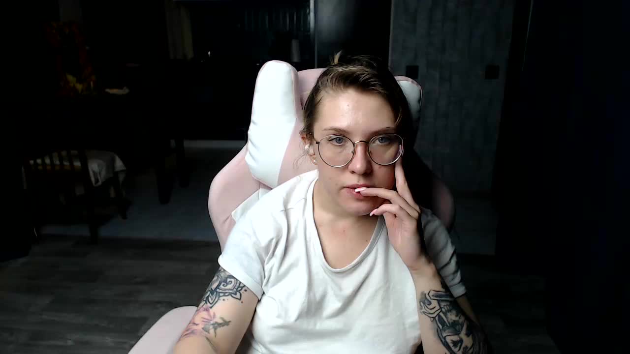 Regimasmile Live Sex December 14, 2025