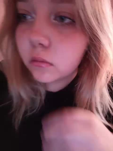 Vaverina Live Sex December 12, 2025