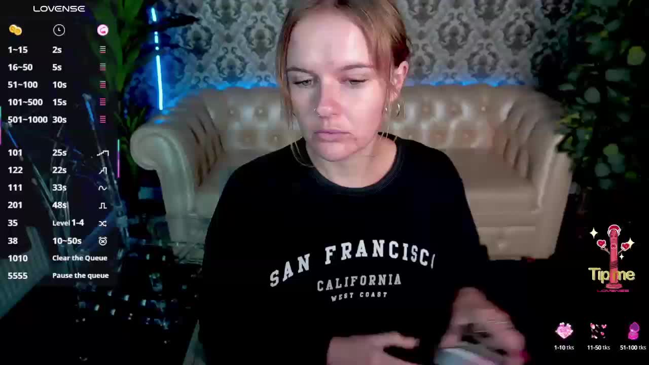 MaribelRiver Live Sex December 17, 2025
