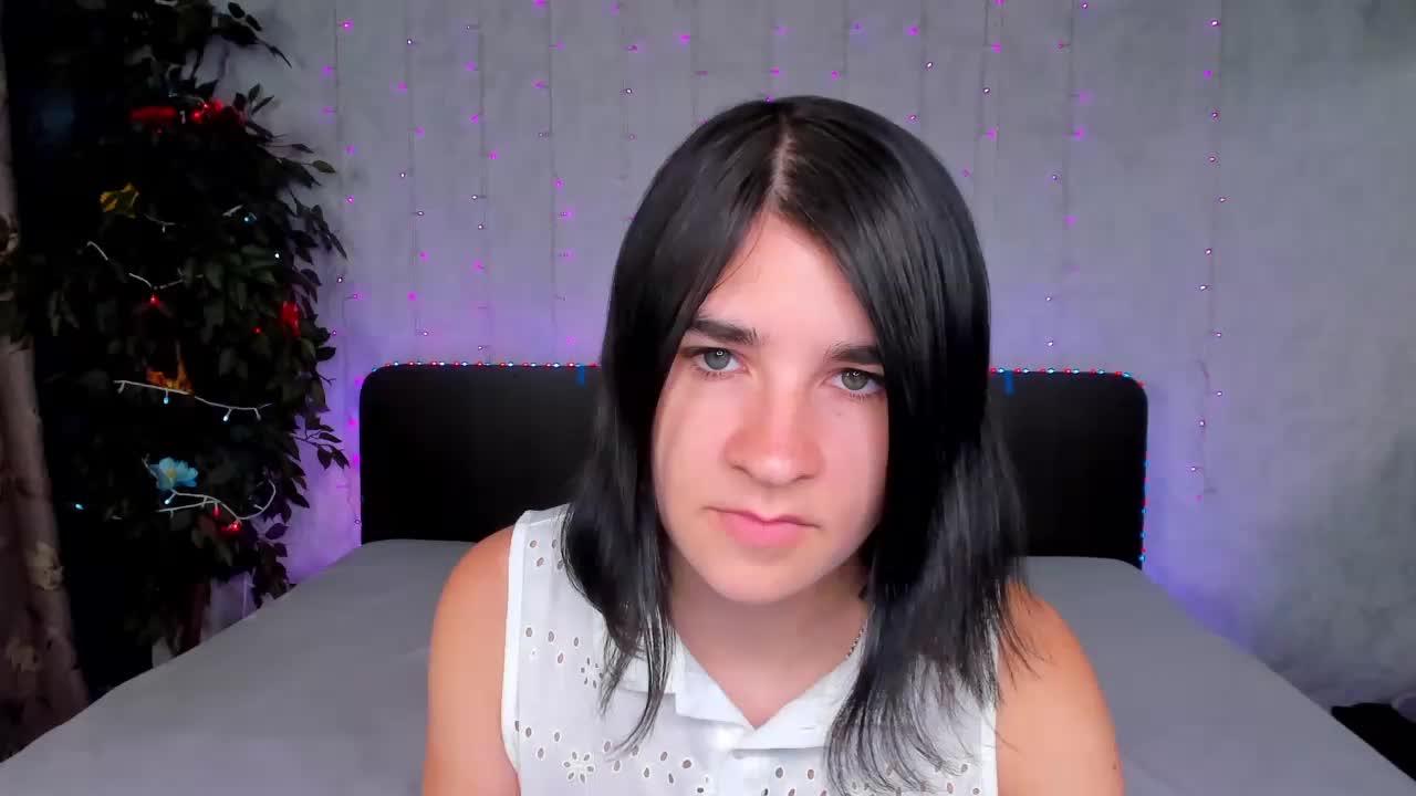 Polly-Love Live Sex December 17, 2025