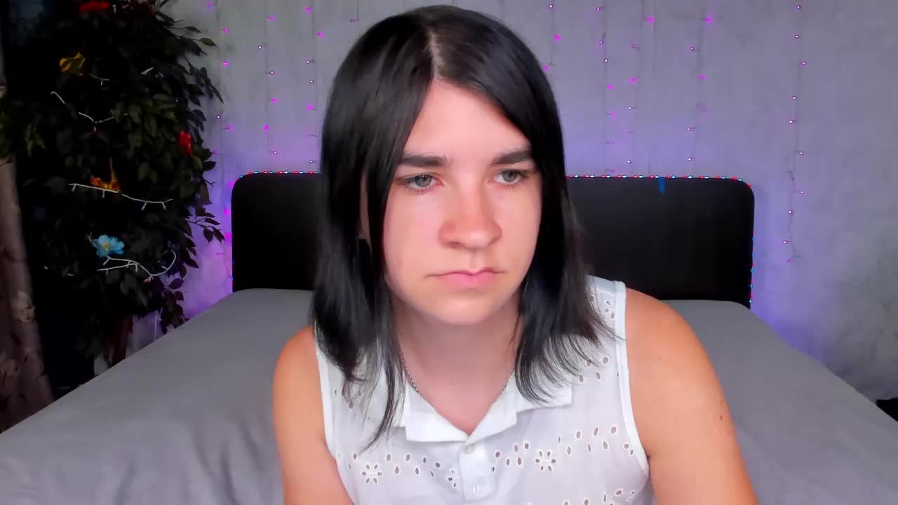 Polly-Love Live Sex December 17, 2025