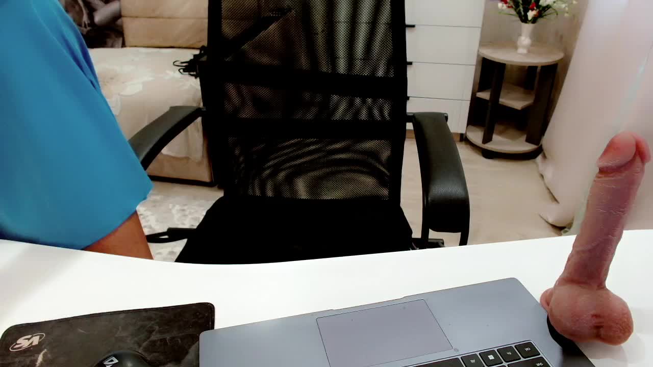 JuicyGloss Live Sex December 13, 2025