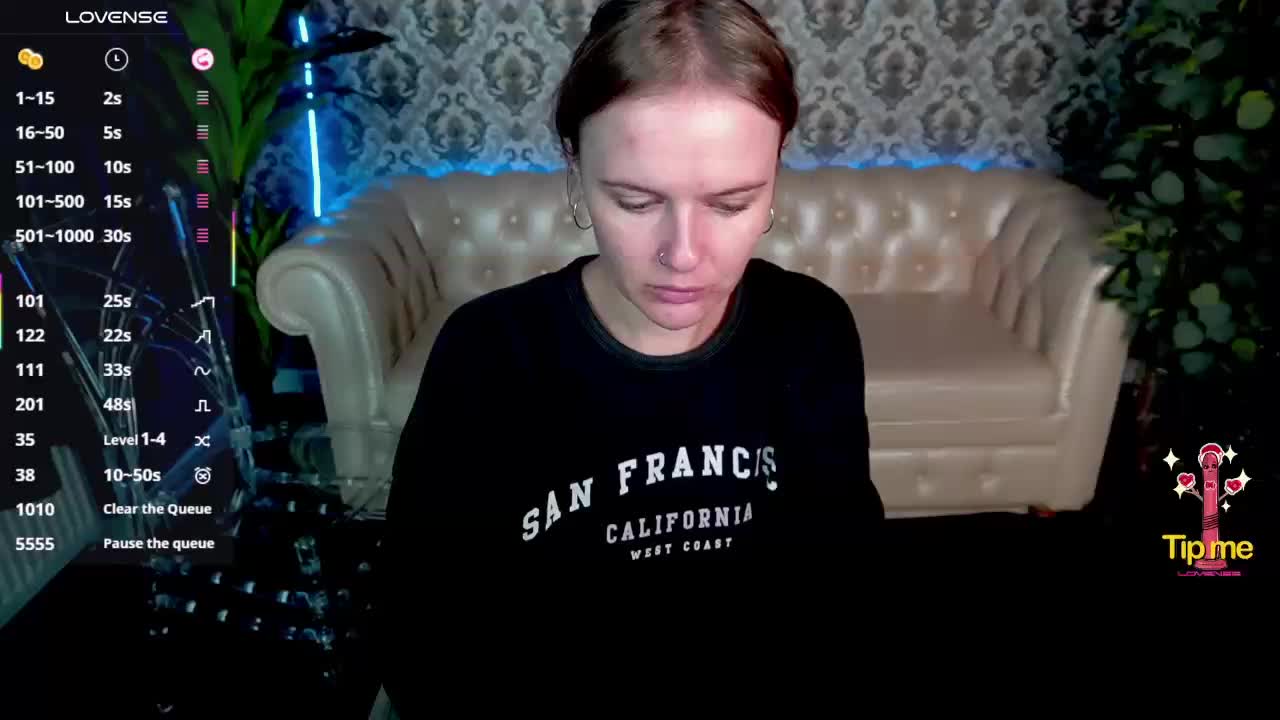 MaribelRiver Live Sex December 17, 2025