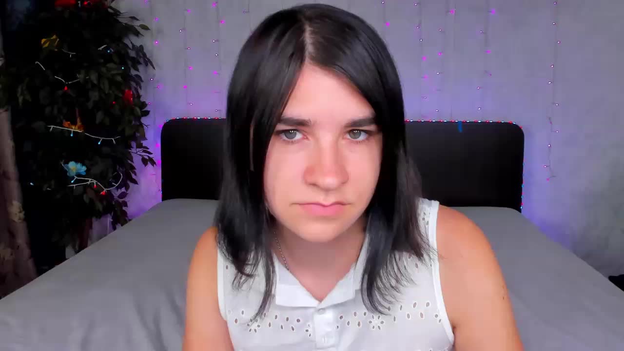 Polly-Love Live Sex December 17, 2025