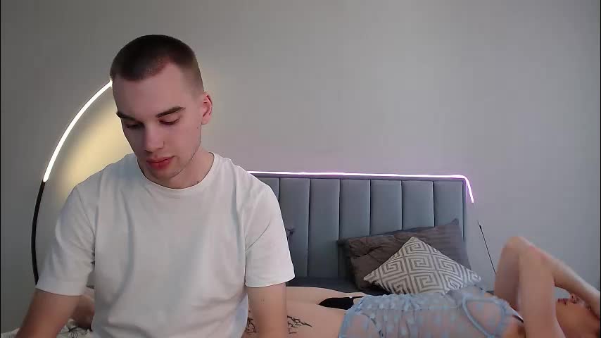 love_vibe Live Sex December 17, 2025