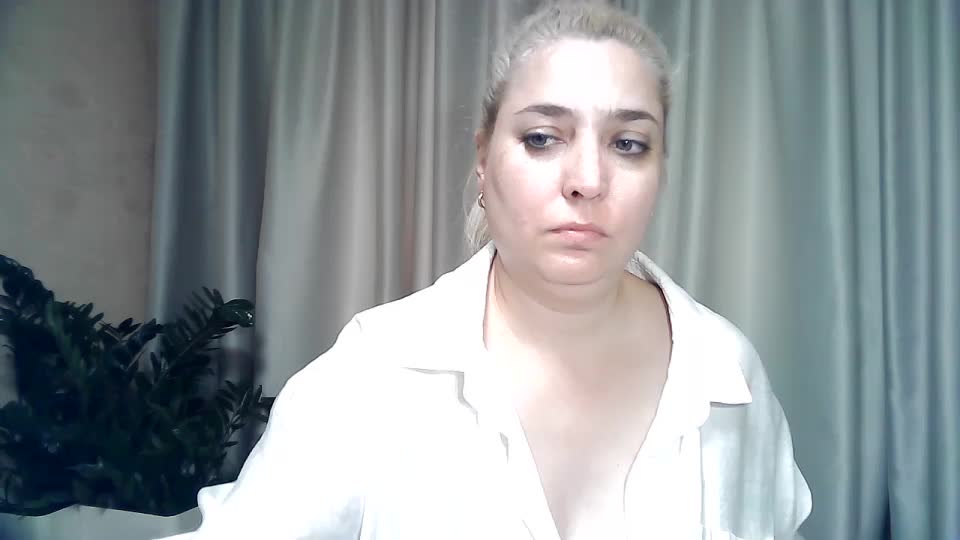 KickaIricka Live Sex December 14, 2025